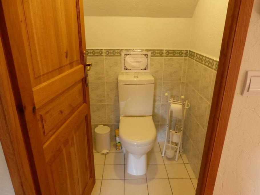 Studio Dans Une Chaumiere De Caractere Baud Luaran gambar