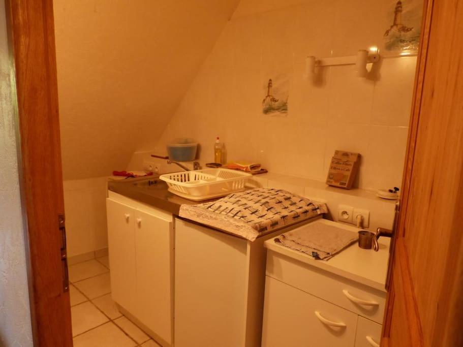 Studio Dans Une Chaumiere De Caractere Baud Luaran gambar